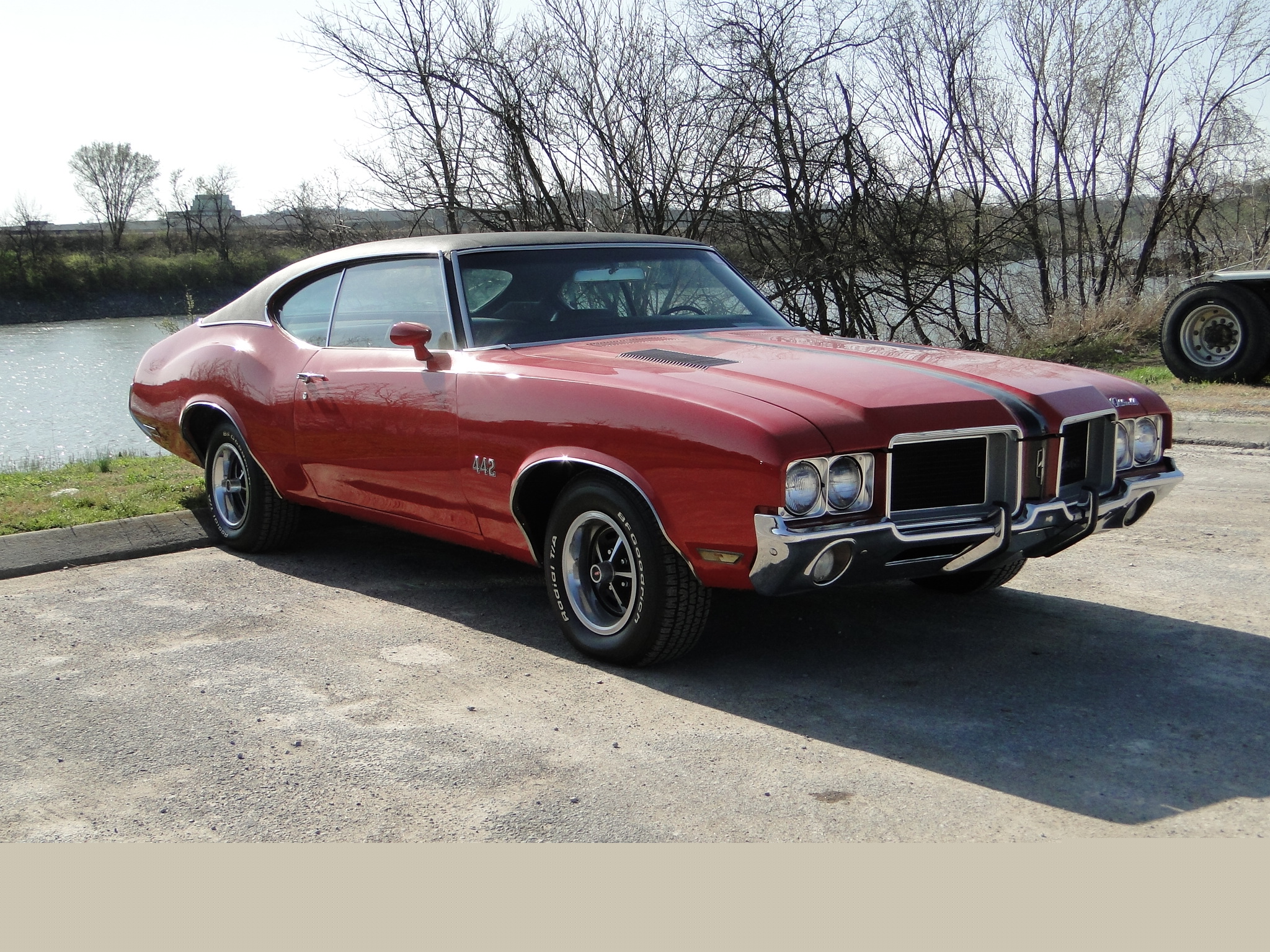 oldsmobilered/DSC02397.JPG